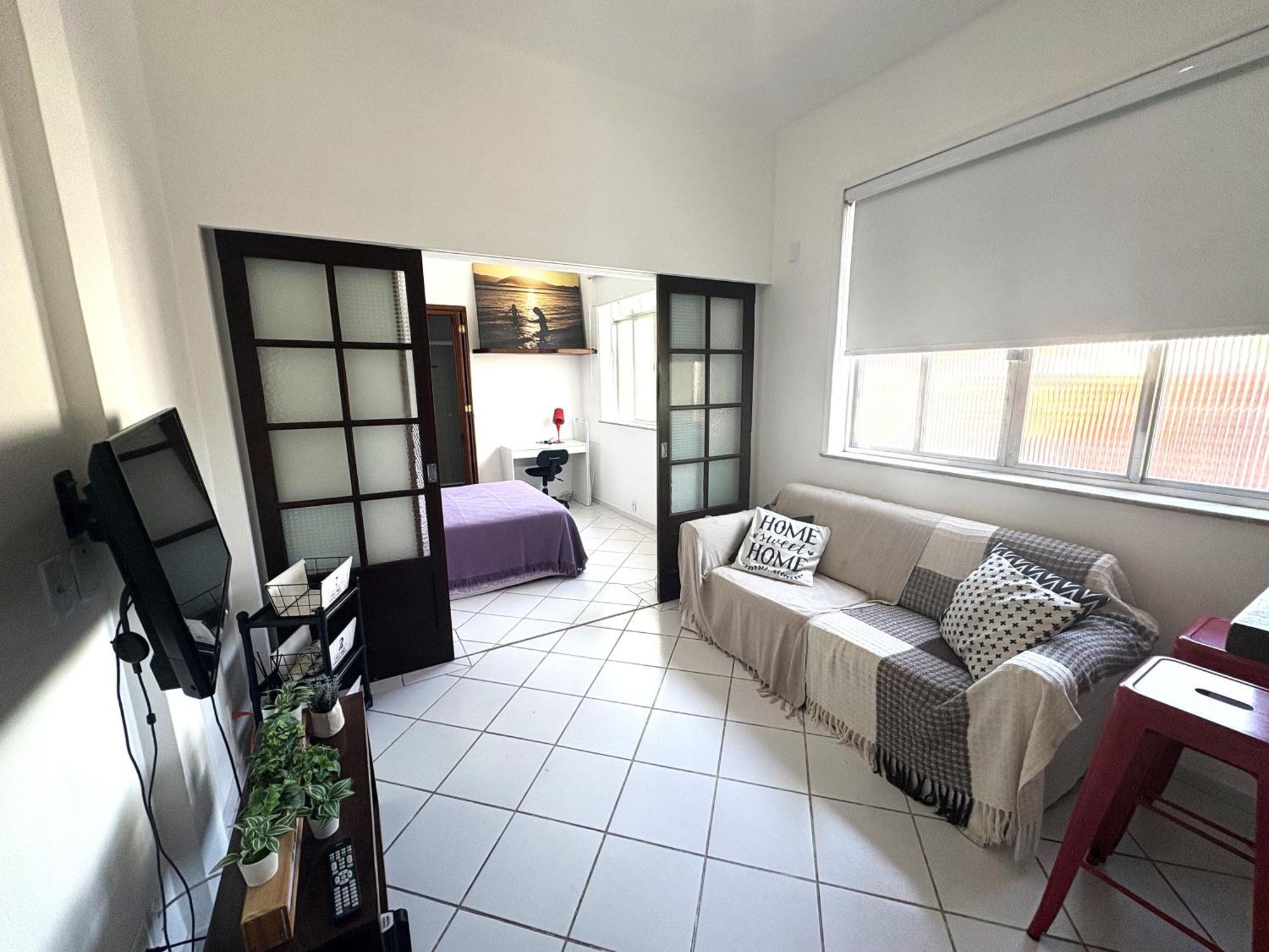 Confortaveis Na Urca, Perto Pao De Acucar, Reformados, Wi-fi, Tv E Ar Condicionado Split, Pauloangerami Mc103 Rio de Janeiro